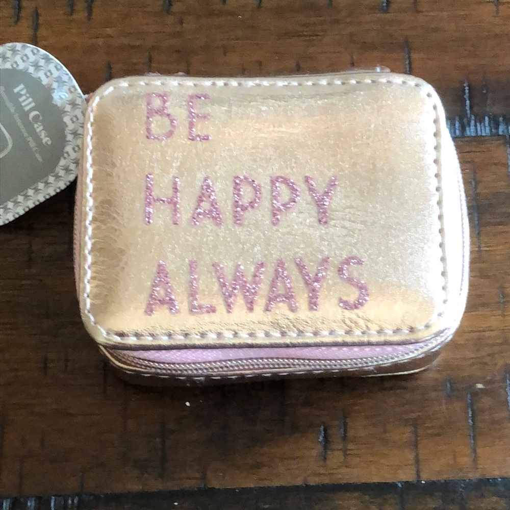Charming Charlie  Pill Case NWT